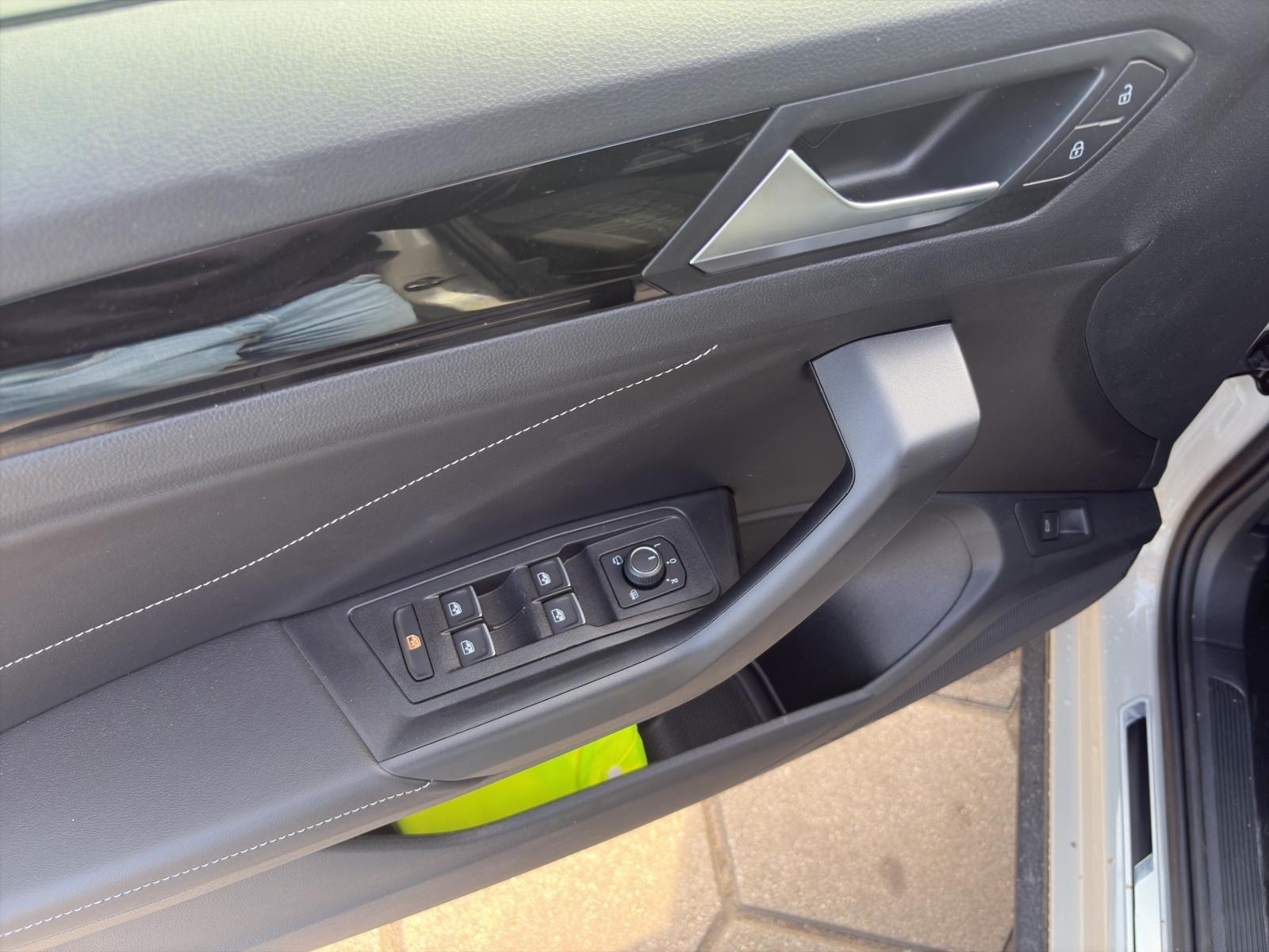 Volkswagen T-Roc 1.5 TSI R-Line Style