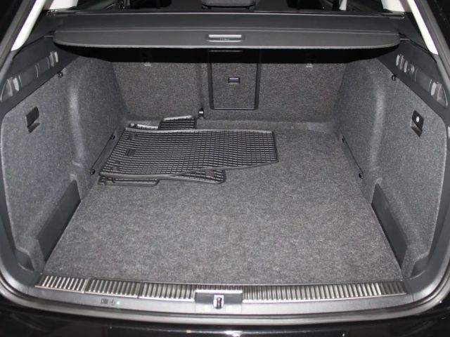 Skoda Superb 2.0 TDI Combi Style Style