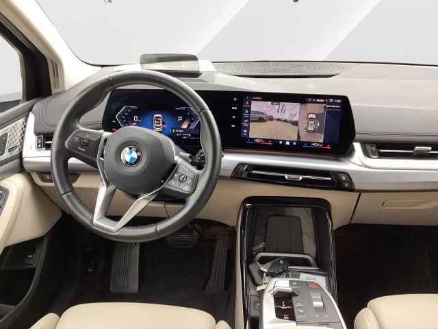 BMW 223 223i xDrive