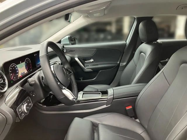 Mercedes-Benz A 180 Progressive