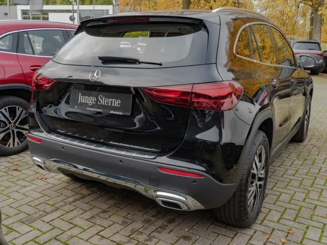 Mercedes-Benz GLA 180 Progressive