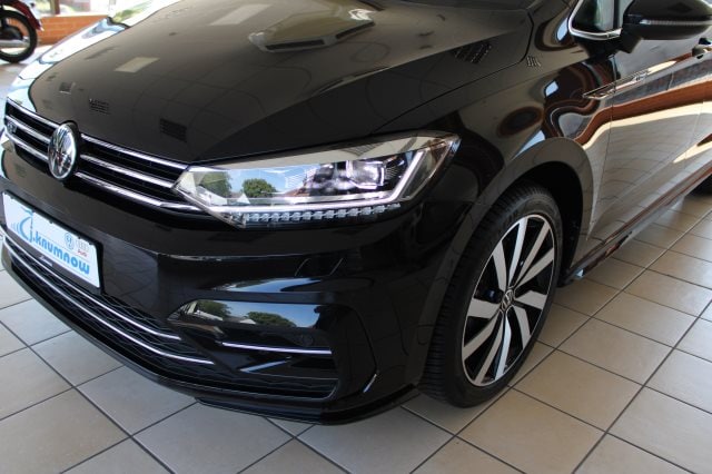 Volkswagen Touran 1.5 TSI DSG R-Line