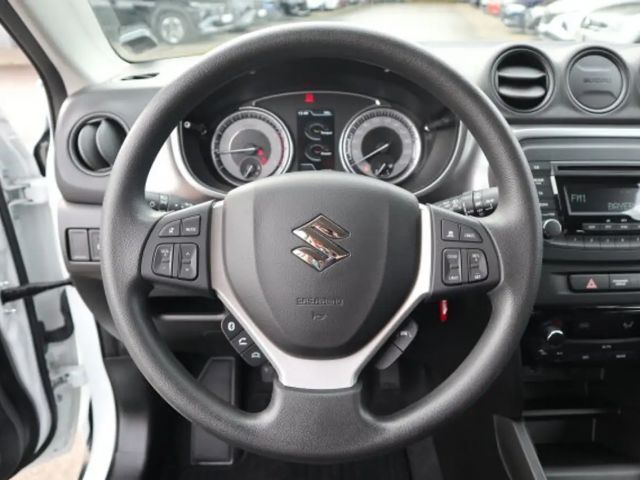 Suzuki Vitara Club Hybrid
