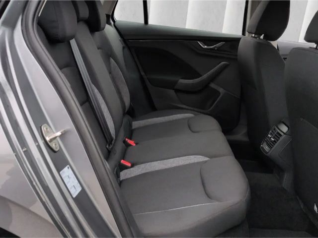 Skoda Scala Essence TSI*DSG LED SHZ Tempo digCockp PDC