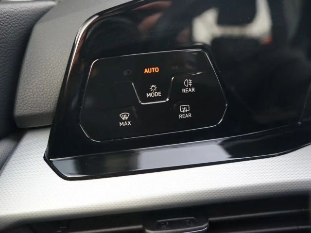 Volkswagen Golf 1.0 TSI Golf VIII