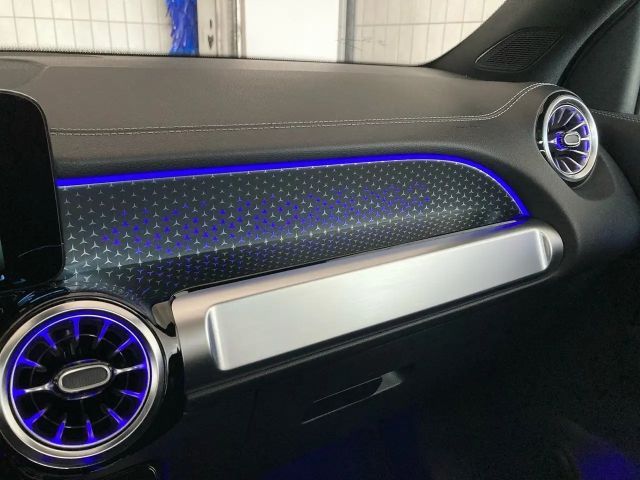 Mercedes-Benz GLB 180 AMG Line