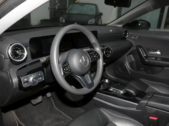 Mercedes-Benz CLA 250 CLA 250 e Coupé