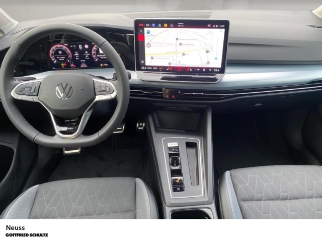 Volkswagen Golf 1.5 eTSI DSG