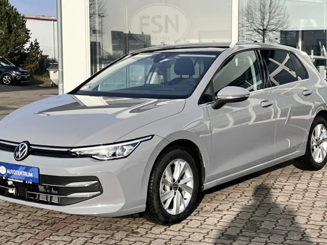 Volkswagen Golf 1.5 eTSI Golf VIII Style