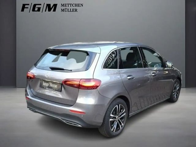 Mercedes-Benz B 250 4MATIC Progressive Sedan