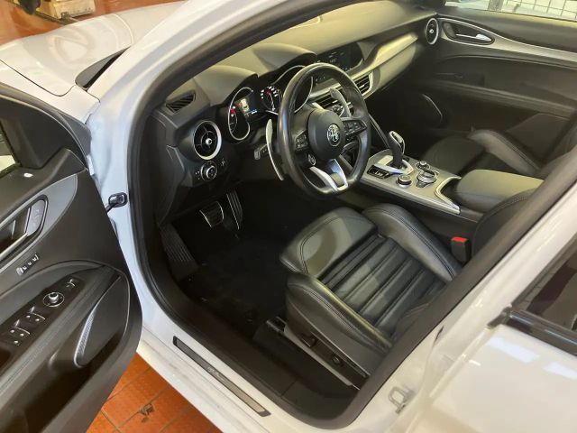 Alfa Romeo Stelvio JTDm Q4 Veloce