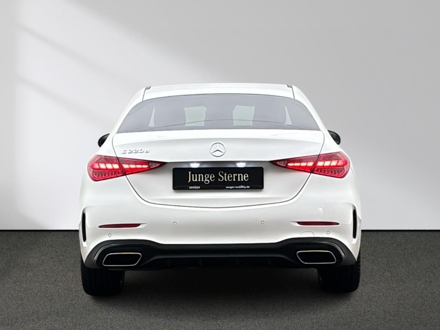 Mercedes-Benz C 220 AMG Line C 220 d Sedan