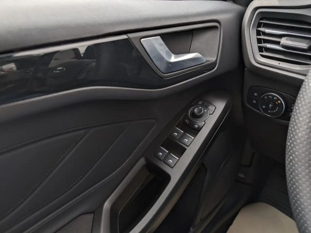 Ford Focus ST Line Wagon