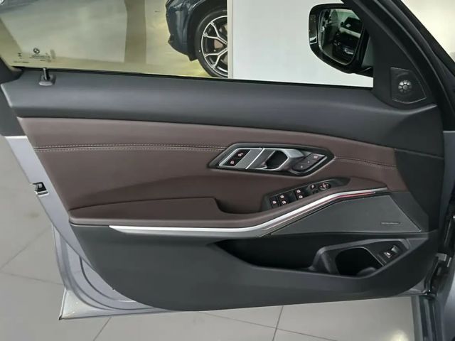 BMW 320 320d Sedan xDrive