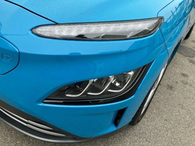 Hyundai Kona 64 kWh Electric