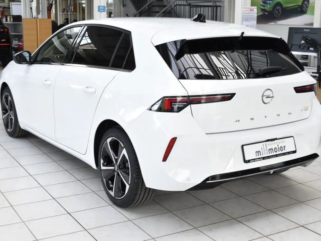 Opel Astra 1.2 Turbo Elegance