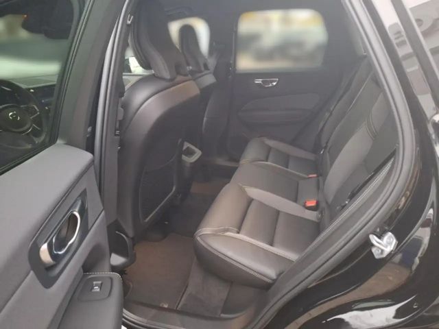 Volvo XC60 Dark Plus