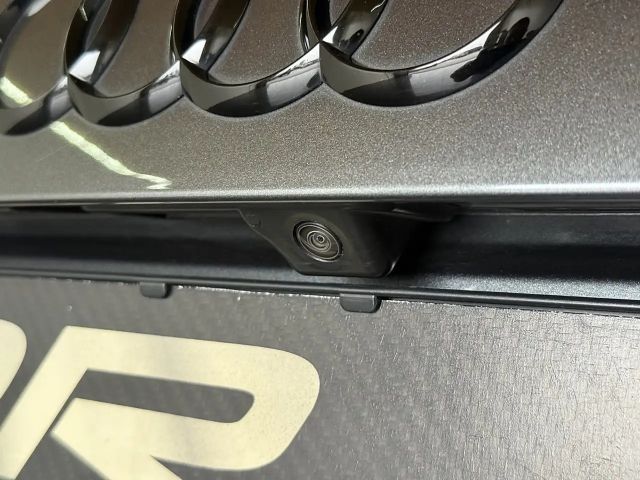 Audi Q3 35 TDI S-Line S-Tronic