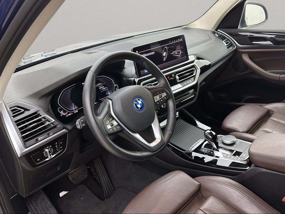 BMW X3 xDrive30e