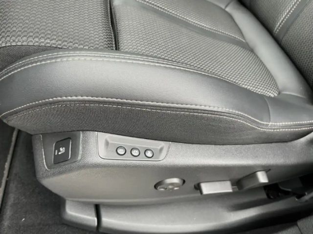 Peugeot 3008 EAT8 GT-Line Hybrid