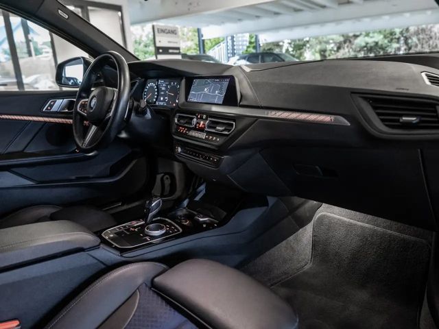 BMW 135 Sedan xDrive