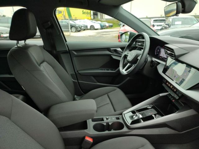 Audi A3 35 TFSI S-Line S-Tronic Sportback
