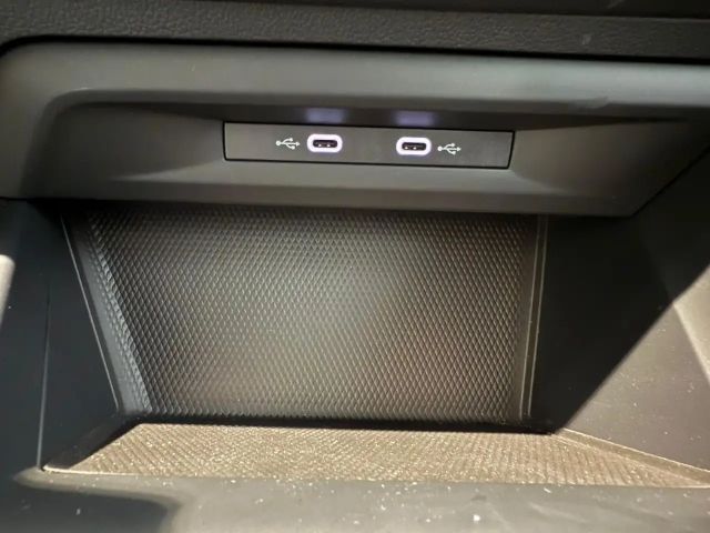 Volkswagen Golf 1.0 TSI Golf VIII