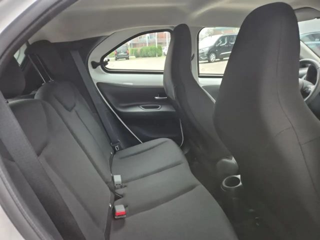 Toyota Aygo X Hatchback Play