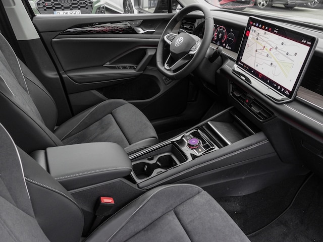 Volkswagen Tayron 2.0 TDI DSG 7-Sitze NAVI PANO