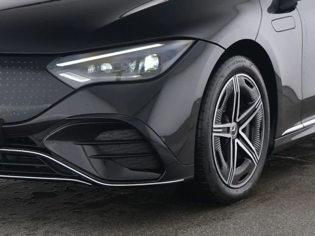 Mercedes-Benz EQE 300 AMG Line Sedan