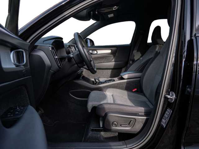 Volvo XC40 Dark Plus Recharge T5