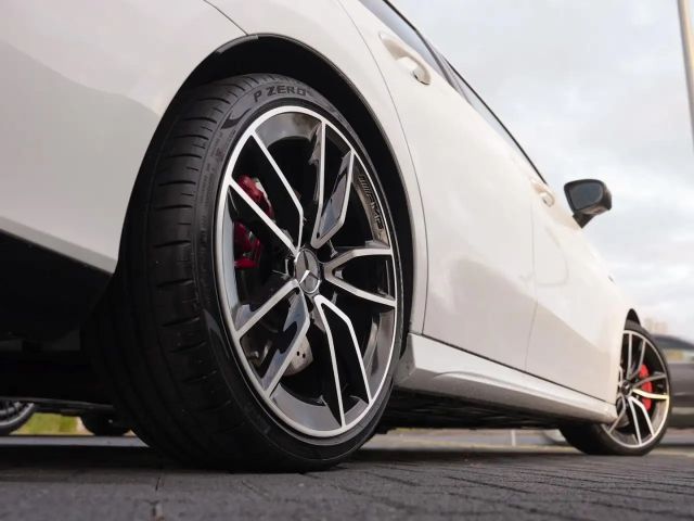 Mercedes-Benz A 35 AMG 4MATIC AMG Line