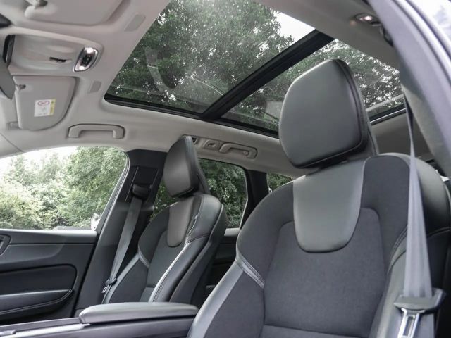 Volvo XC60 AWD Momentum