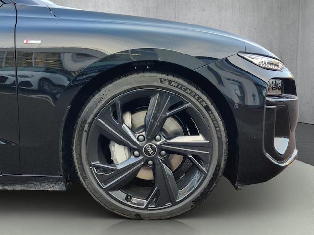 Audi A6 e-tron Avant Quattro