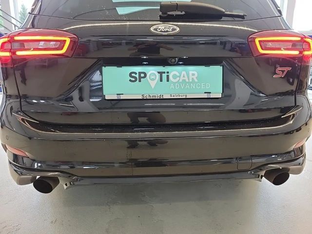 Ford Focus EcoBoost ST Line Wagon