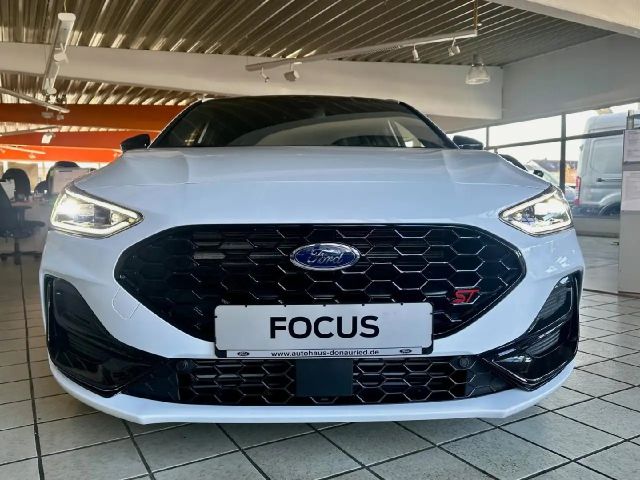 Ford Focus ST Line