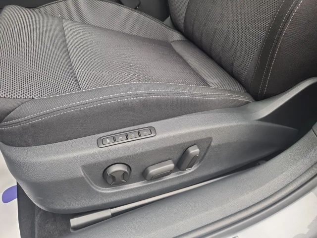 Skoda Superb 2.0 TDI Combi Style Style