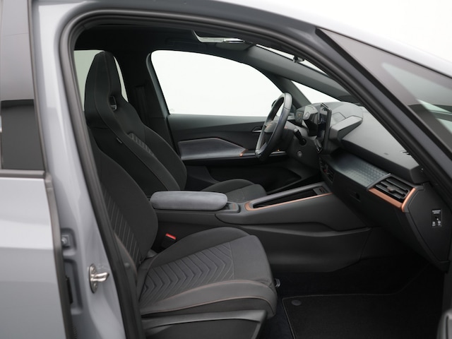 Cupra Born Born  PANO NAVI VIRT ACC LEDER KAM SHZ CARPLAY