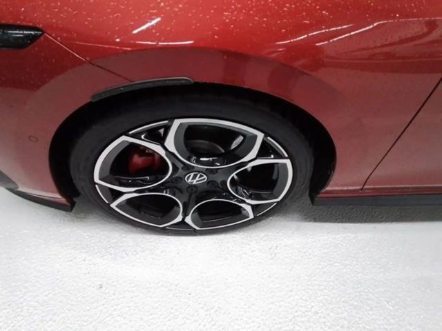 Volkswagen Golf 2.0 TSI DSG GTI