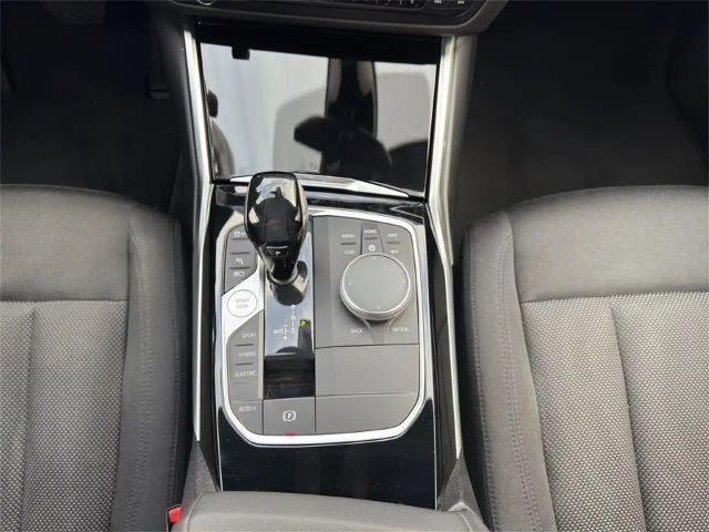 BMW 330 *** Hybrid *** Gesamt 292 PS *** NP 64.314 ***