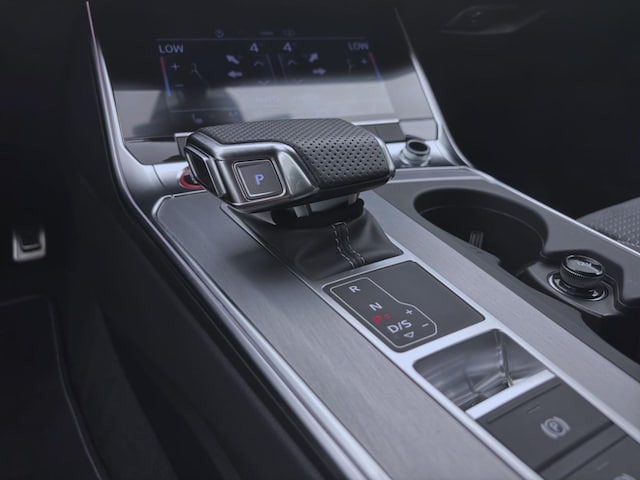 Audi S6 Avant Quattro