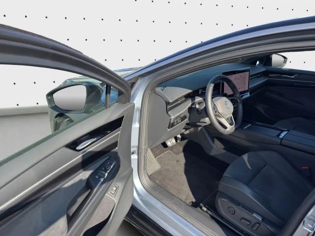 Volkswagen ID.7 IQ.Drive Pro