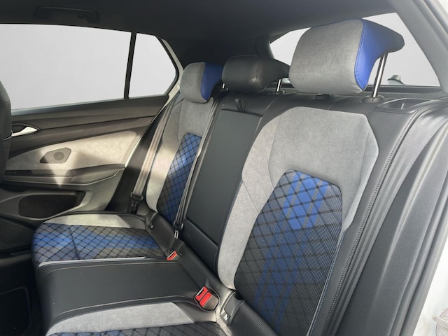 Volkswagen Golf IQ.Drive