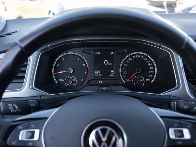 Volkswagen T-Roc Active TSI AHK NAV ACC el. Heckklap.