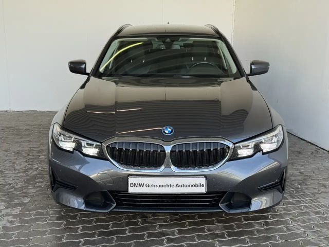 BMW 330 330e Sport Line Touring