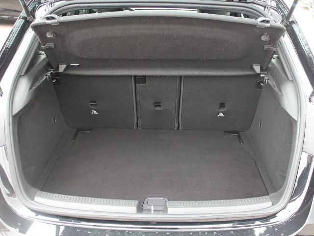 Mercedes-Benz A 200 A 200 d