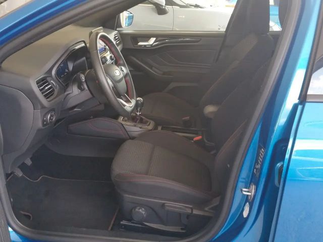 Ford Focus ST Line