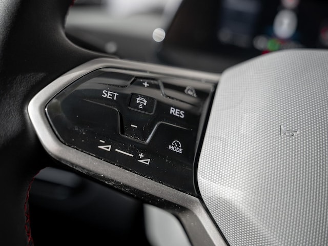 Volkswagen ID.3 210 kW IQLight Kam. Navi 360 ACC