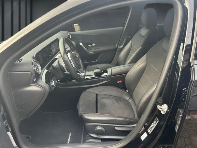 Mercedes-Benz A 220 A 220 d AMG Line