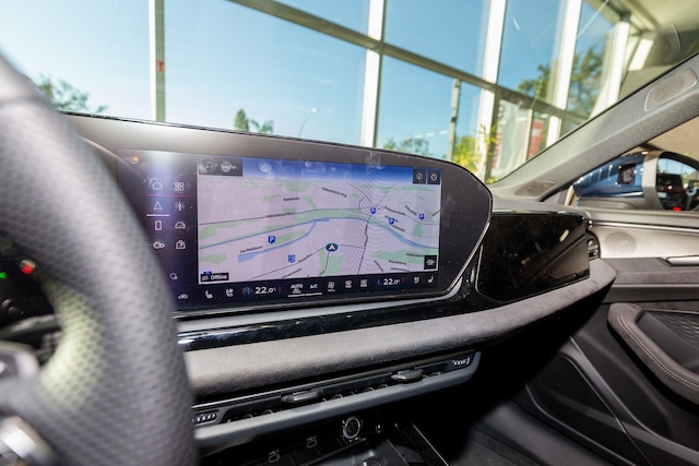 Audi A6 Avant Quattro S-Tronic